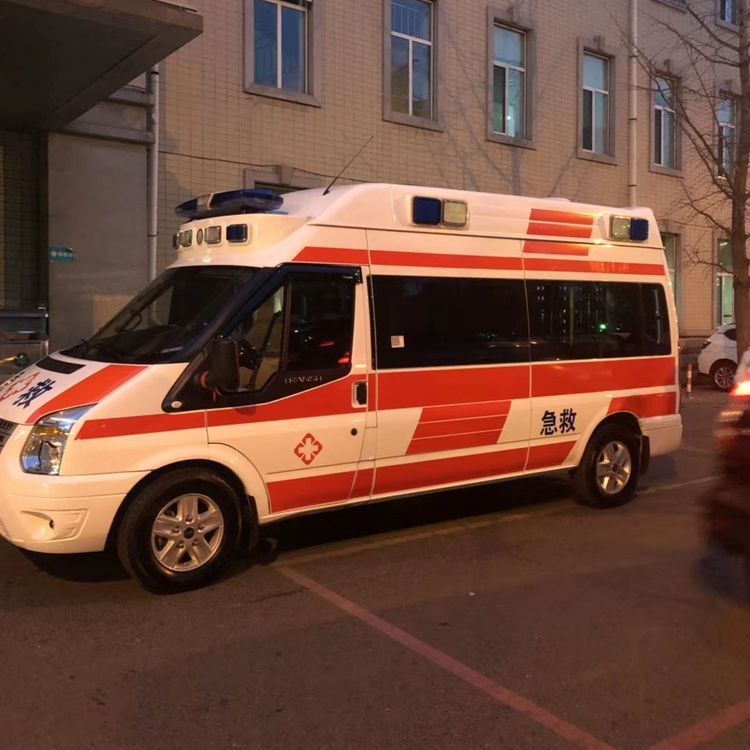 金川夜间租赁救护车护送病人转院：安全转运的 8 大核心注意事项